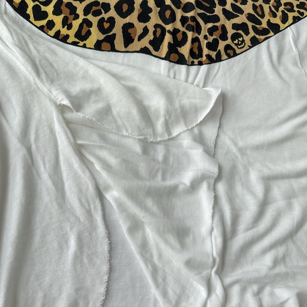 LAUREN MOSHI LIPS LEOPARD PRINT W/ SKULLS T SIZE SMALL NWT - Picture 4 of 6